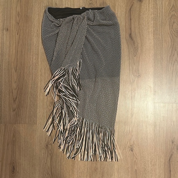 Black and White Fringe Zara Skirt - Picture 1 of 5